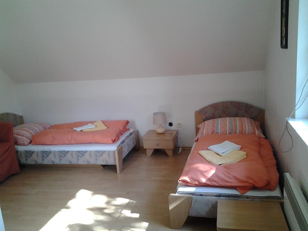 Štvorlôžková izba s kúpeľňou